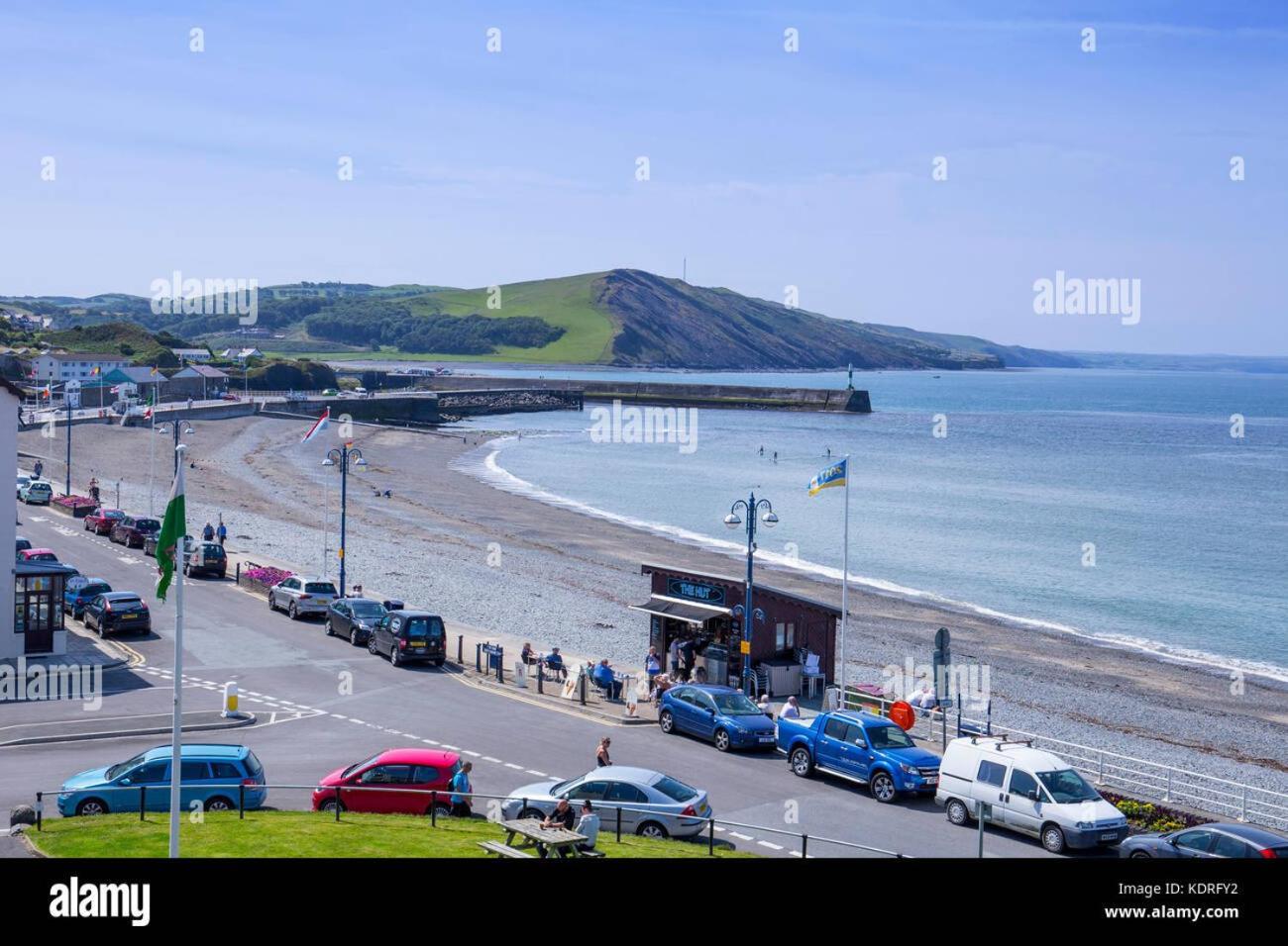 Seafront Apartment With Balcony, Parking And Sea Views Aberystwyth Exterior photo